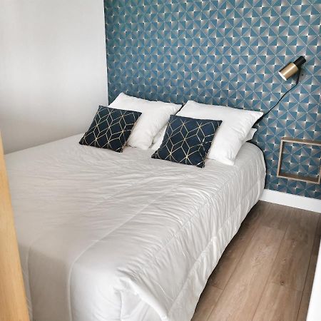 Appartement Lumineux Avec Balcon Et Parking Cherbourg-en-Cotentin Exterior foto